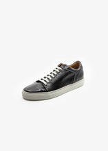 Load image into Gallery viewer, Men Scrambler Low Black
