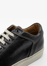 Load image into Gallery viewer, Men Scrambler Low Black
