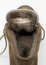 Load image into Gallery viewer, Desert Boot Mountain Dk. Sand
